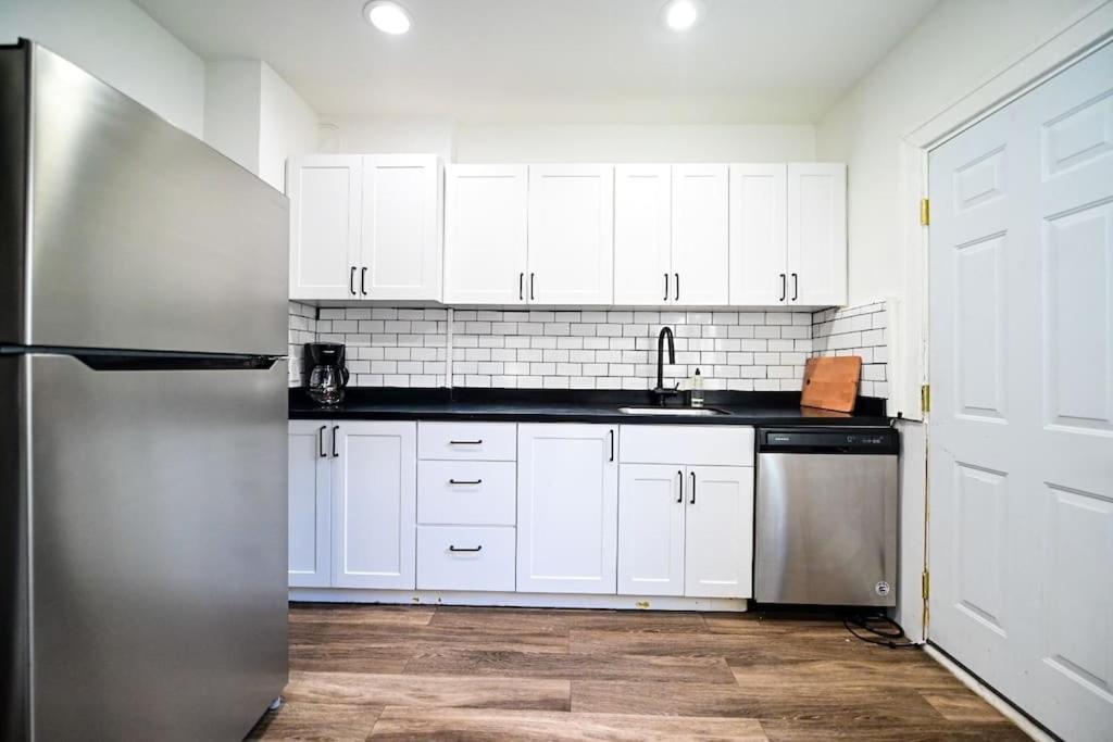 Luxe Mid-century Styled Historic Townhouse #2 * Detroit